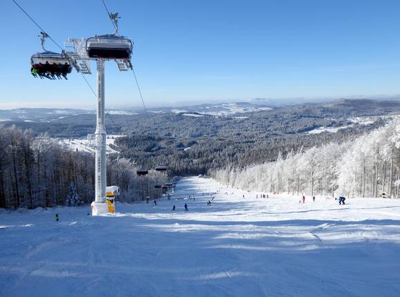 Intermediate slope at the Große Almberg chairlift