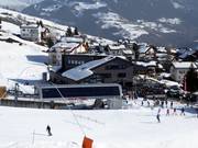 Hotel Pellas directly at the Vella valley station