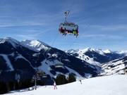 Panorama 6er Kohlmais - 6pers. High speed chairlift (detachable) with bubble and seat heating