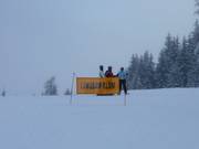 Conspicuous warning at danger spots