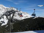 Zachhofalmbahn - 4pers. High speed chairlift (detachable) with bubble