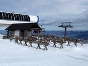 Six-seater lift station