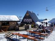 Mountain hut tip Rifugio Tamai