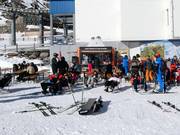 The mobile ice cube bar at the Fernau mid-station