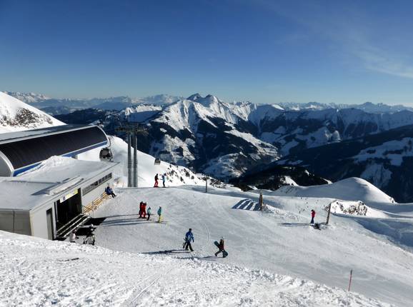 Mountain station of the Gipfel lift in Rauris