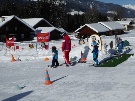 Skischule Happy Altenmarkt ski school children's area