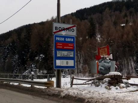 Sobretta-Gavia Group: access to ski resorts and parking at ski resorts – Access, Parking Santa Caterina Valfurva