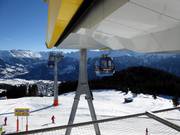 Waldbahn - 8pers. Gondola lift (monocable circulating ropeway)