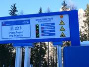 Display of the slope status at the chairlift