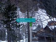 Trail signage in Steg