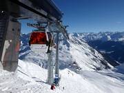 Hochalpila Bahn - 8pers. Gondola lift with seat heating (monocable circulating ropeway)