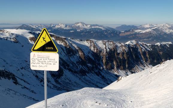 Ski resorts for advanced skiers and freeriding Faucigny Grand Massif – Advanced skiers, freeriders Le Grand Massif – Flaine/Les Carroz/Morillon/Samoëns/Sixt