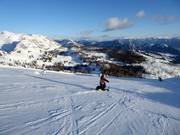 View from the Lawinenstein slopes to the Tauplitzalm