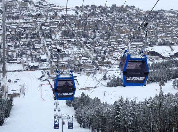 Snow King Gondola - 8pers. Gondola lift (monocable circulating ropeway)