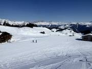 Beautiful panoramic views and wide slopes at the mountain station