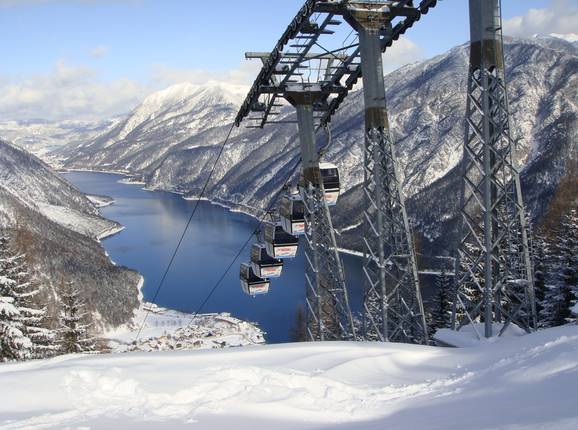 Karwendel lift mountain station