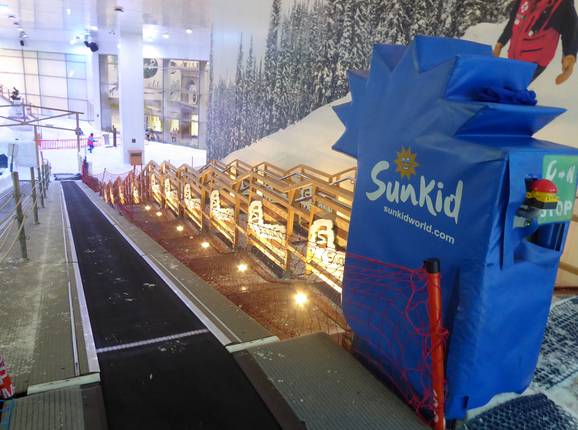 Snow City Egypt 1 - People mover/Moving Carpet