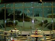 Restaurant Sezzam with a view of the slopes