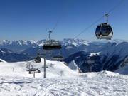 Gletscherjet 3 - Combined installation (8 pers. chair and 10 pers. gondola) with seat heating