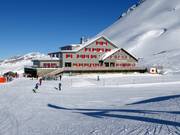 You can also stay overnight at the Jochpass.