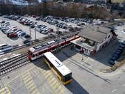 Easy arrival by train or bus