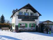 Après-ski in Boží Dar: There’s no beer in heaven – that’s why we drink it here!