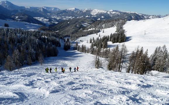 Ski resorts for advanced skiers and freeriding Hallein – Advanced skiers, freeriders Dachstein West – Gosau/Russbach/Annaberg