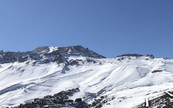 Skiing near La Parva