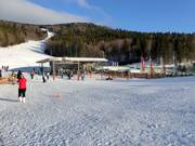 Easy slope with conveyor belt in the Fichtl Kids Park