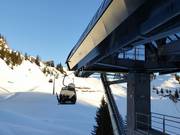 Reckmoos Nord 1 - 10pers. Gondola lift with seat heating (monocable circulating ropeway)