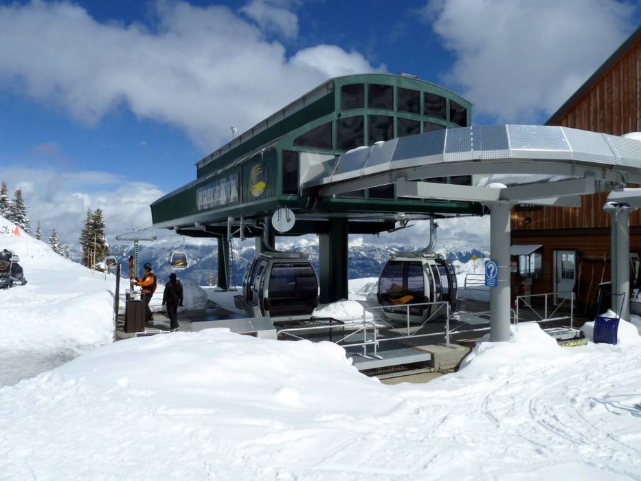 Golden Eagle Express Gondola