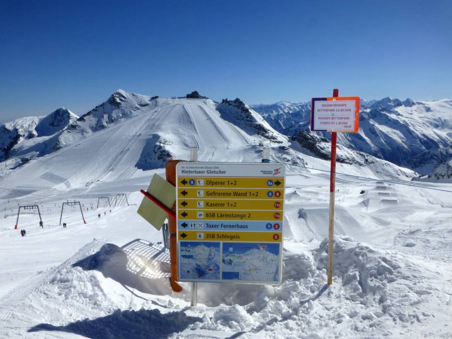 Orientation Hintertux Glacier Hintertuxer Gletscher Information Boards Sign Postings Hintertux Glacier Hintertuxer Gletscher