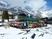 Steinbock Schirm umbrella bar in Hinterthal